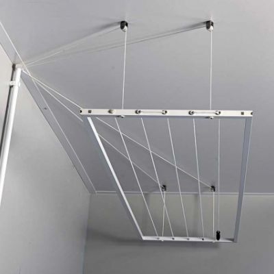 Instalación de tendedero interior