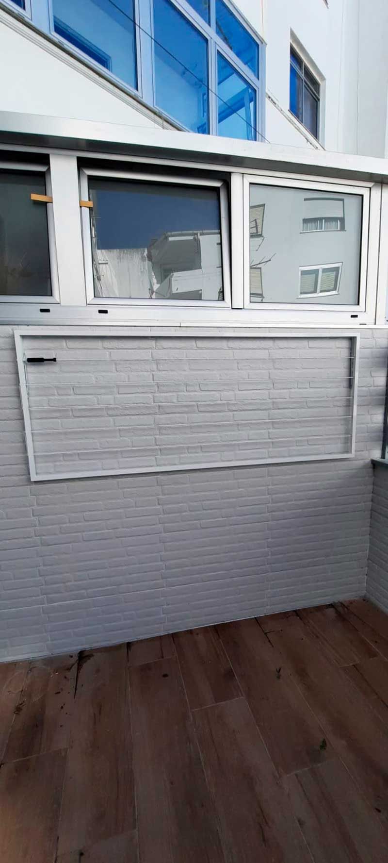 Tendedero batiente exterior y sin tapa