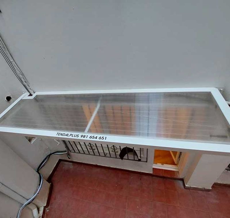 Tendal tipo tejadillo con cordaje