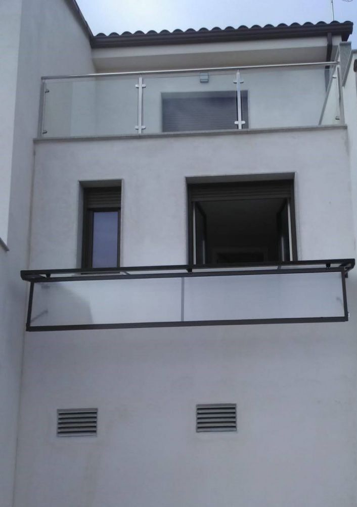 Fabricante de tendederos para exterior en Zaragoza Fabricante de tendederos para exterior en Zaragoza